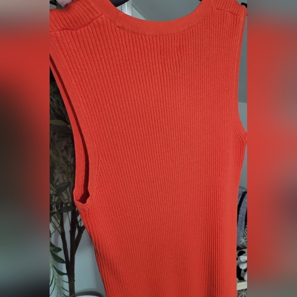 Chico's (Size 2) Women's Ribbed Tee Coral Tank Sleeveless Large - Picture 3 of 3